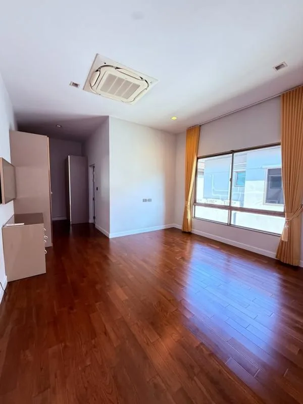 Property photos for Grand Bangkok Boulevard Srinakarin