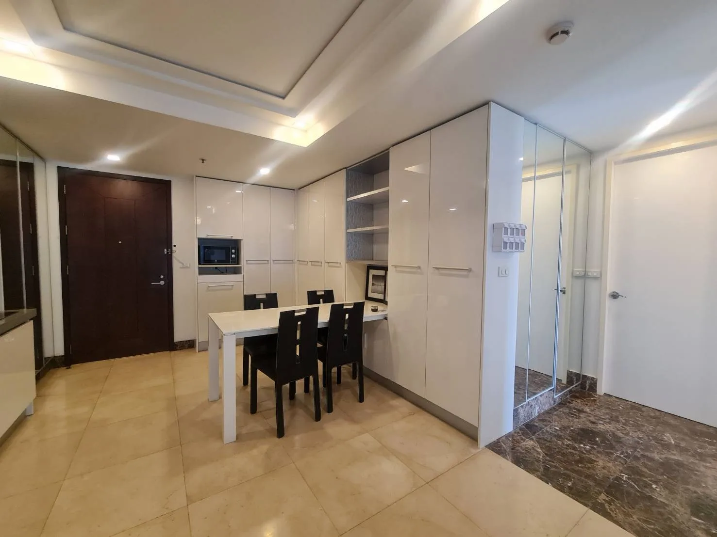 Property photos for The Rajdamri