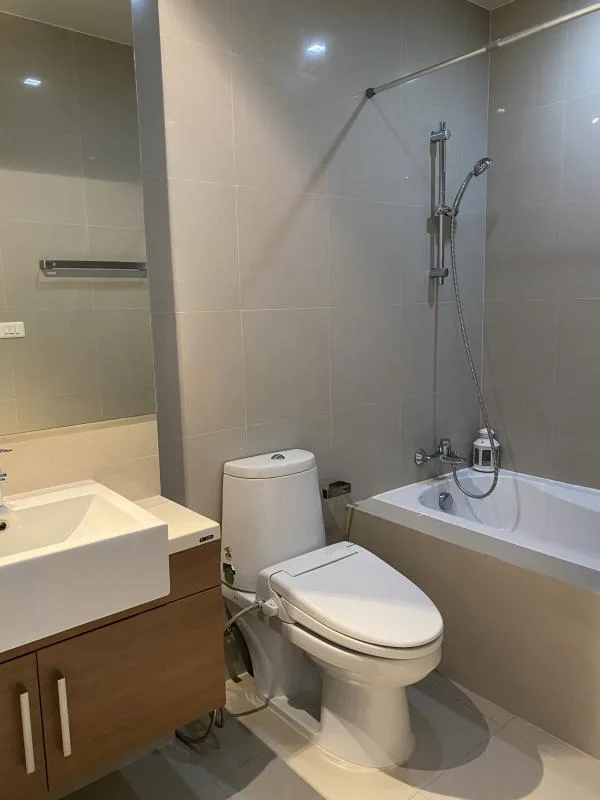 Property photos for Noble Refine