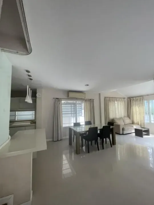 Property photos for Baan Manthana Rama 9 ??? Srinakarin