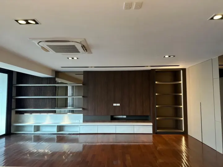 Property photos for Ploenchit Terrace