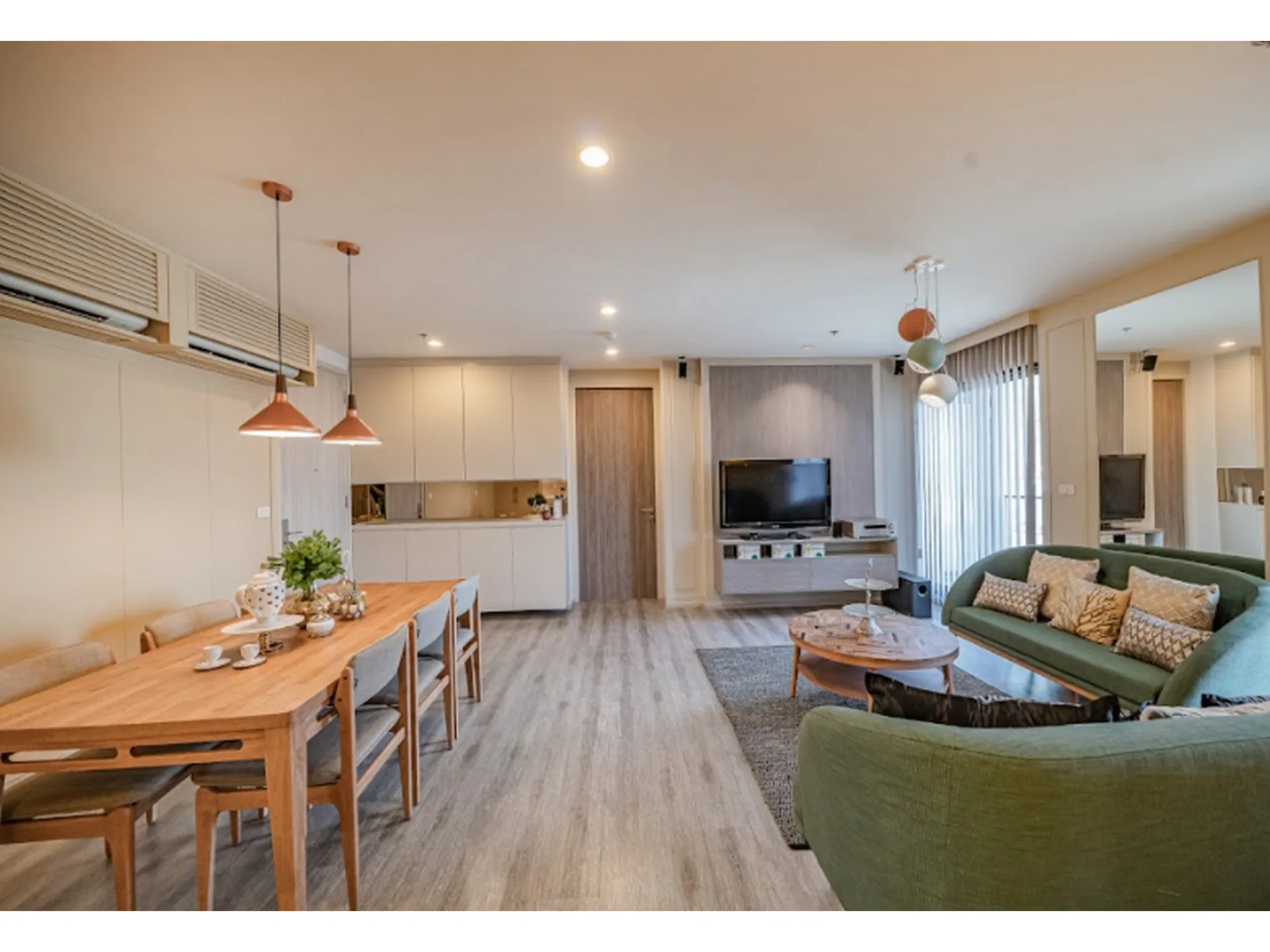 Property photos for Centric Ari Station