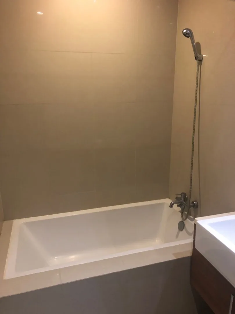 Property photos for Noble Reveal