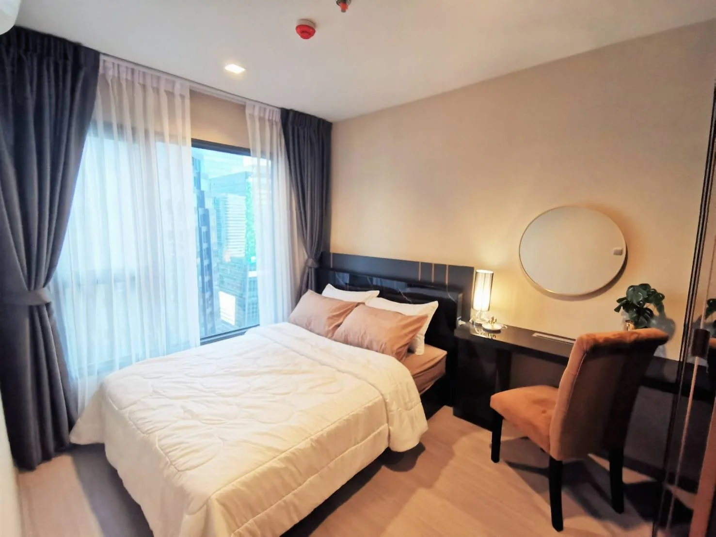 Property photos for LIFE Asoke - Rama 9