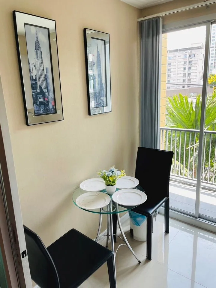Property photos for Metro Luxe Rama 4