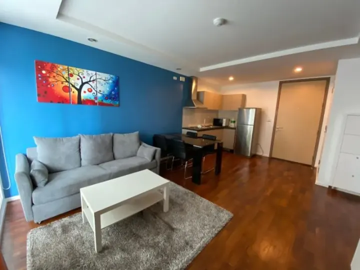 Property photos for Siri On 8