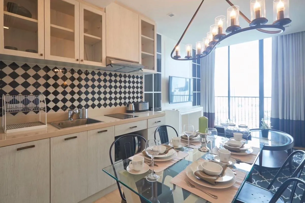 Property photos for Noble ReD