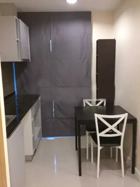 Property photos for Zenith Place Sukhumvit 42