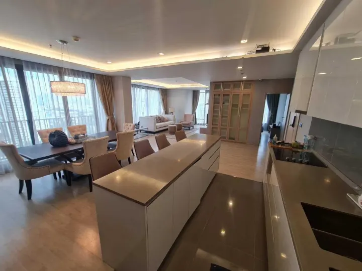 Property photos for M Thonglor 10