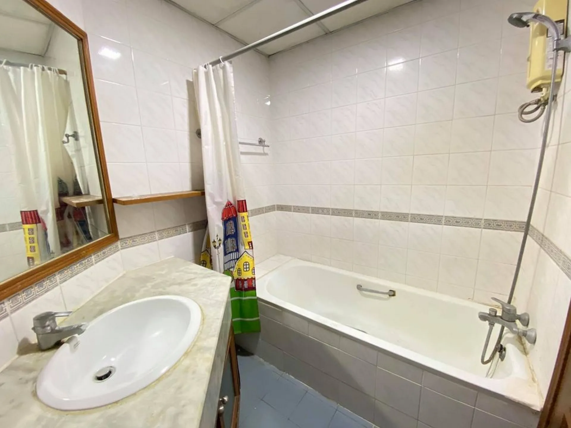 Property photos for Grand Diamond Pratunam
