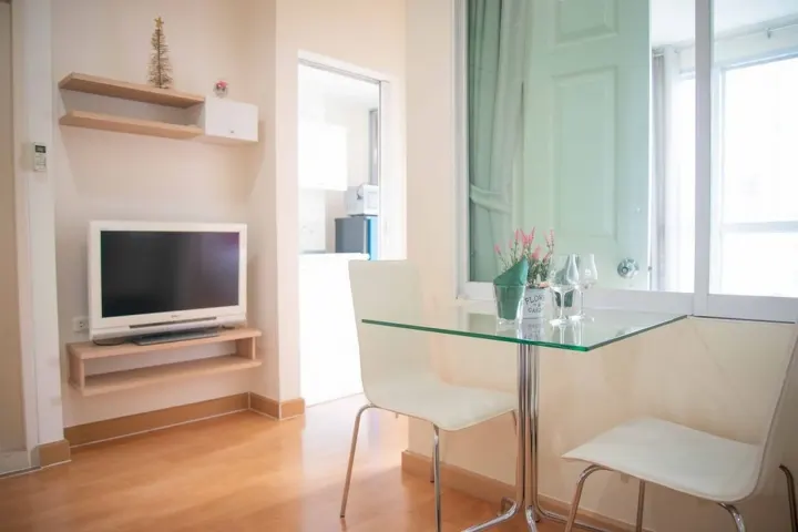 Property photos for Life @ Phahon - Ari