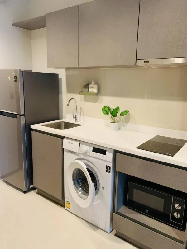 Property photos for Life Asoke Hype