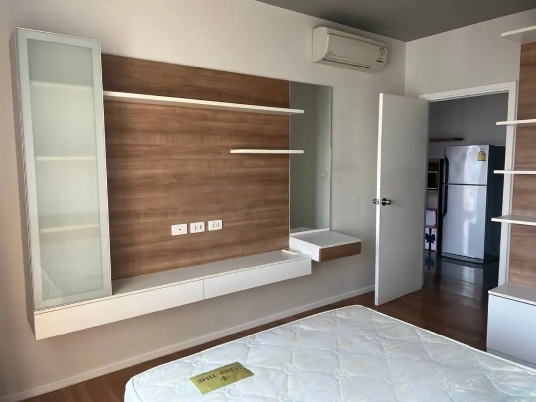 Property photos for Blocs 77