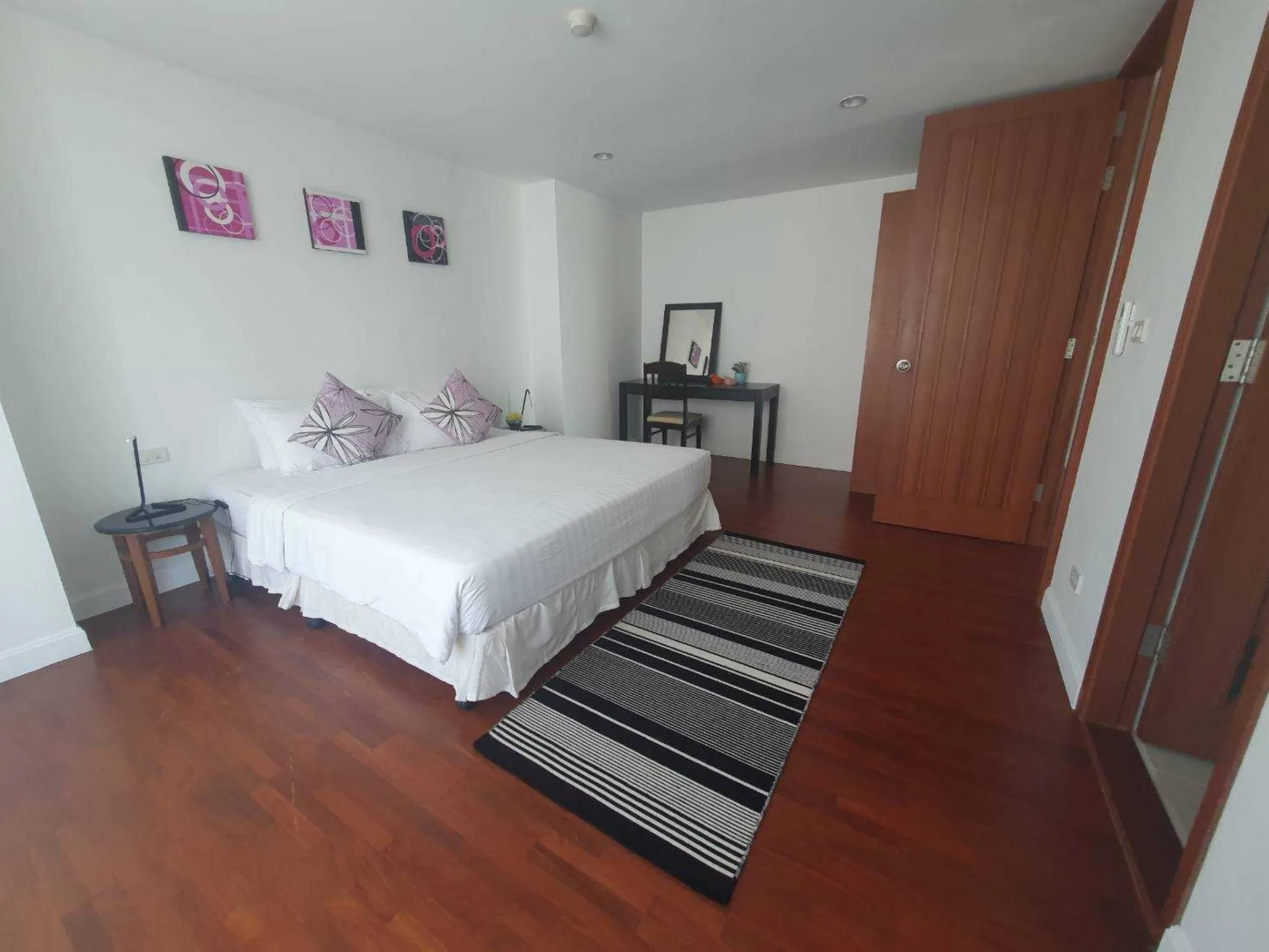 Property photos for Sathorn Gallery Residences