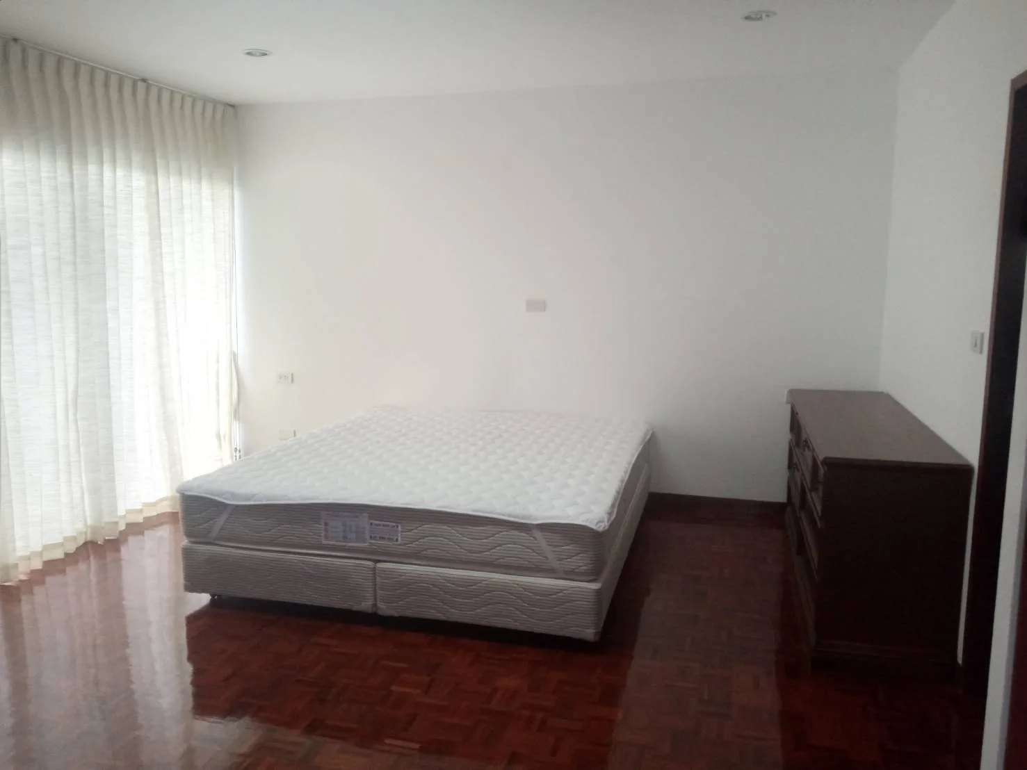 Property photos for Tubtim Mansion