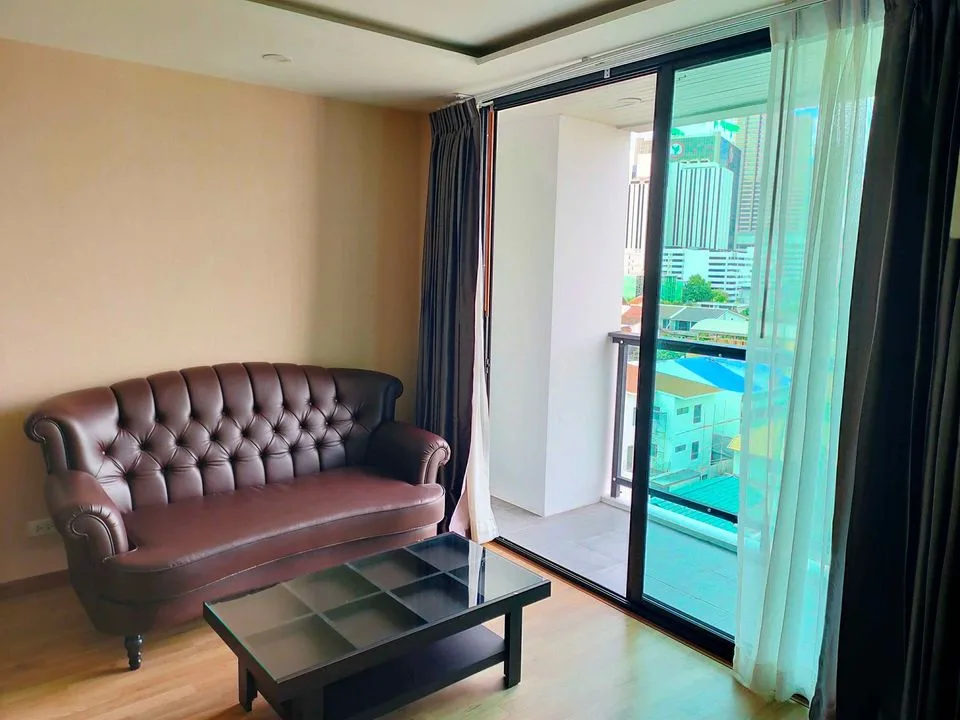 Property photos for D'Rouvre Condominium