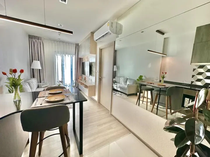 Property photos for The Base Phetchaburi-thonglor