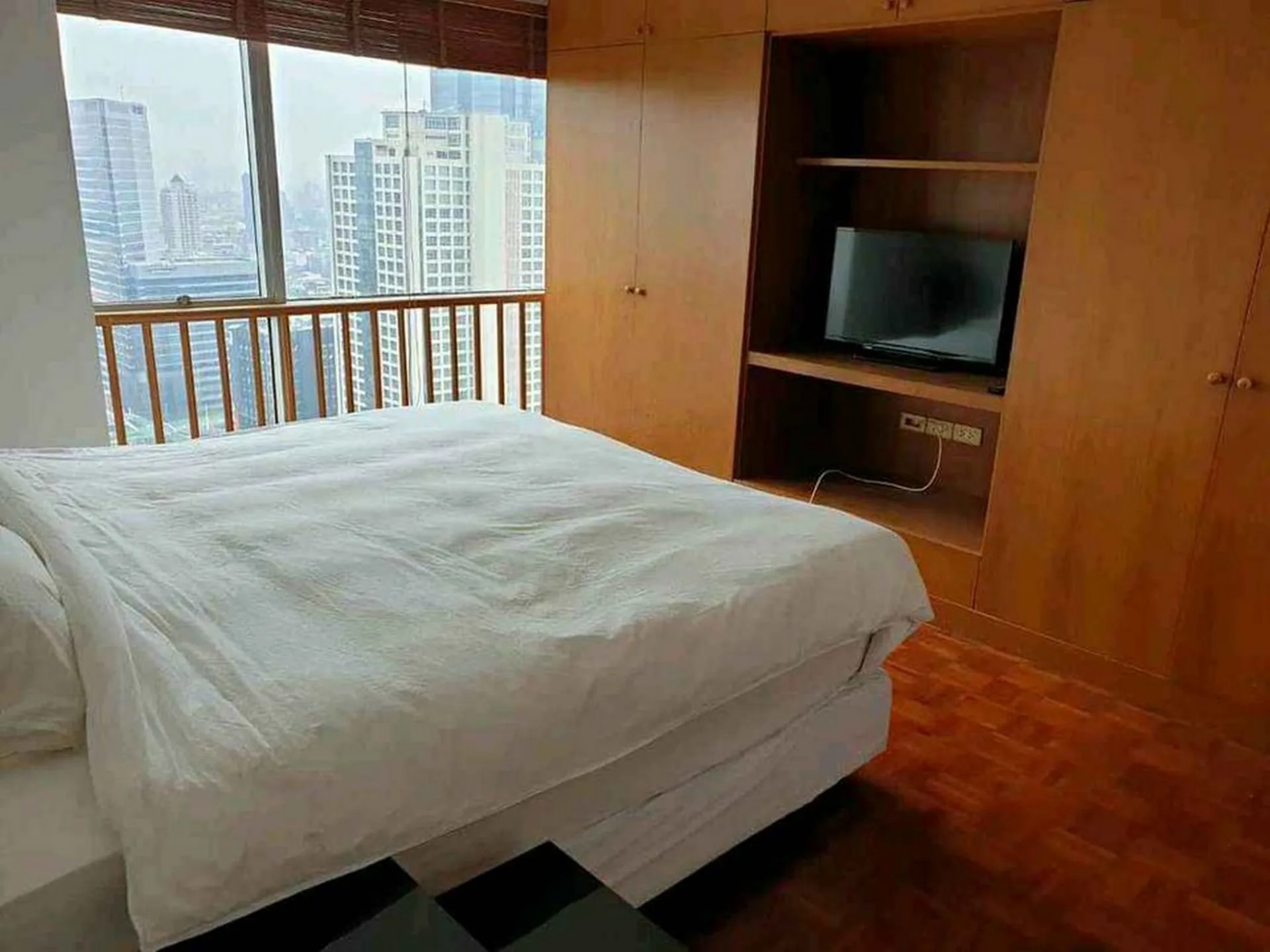 Property photos for Silom Suite