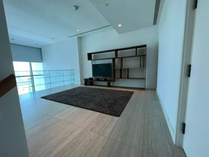 Property photos for 185 Rajadamri