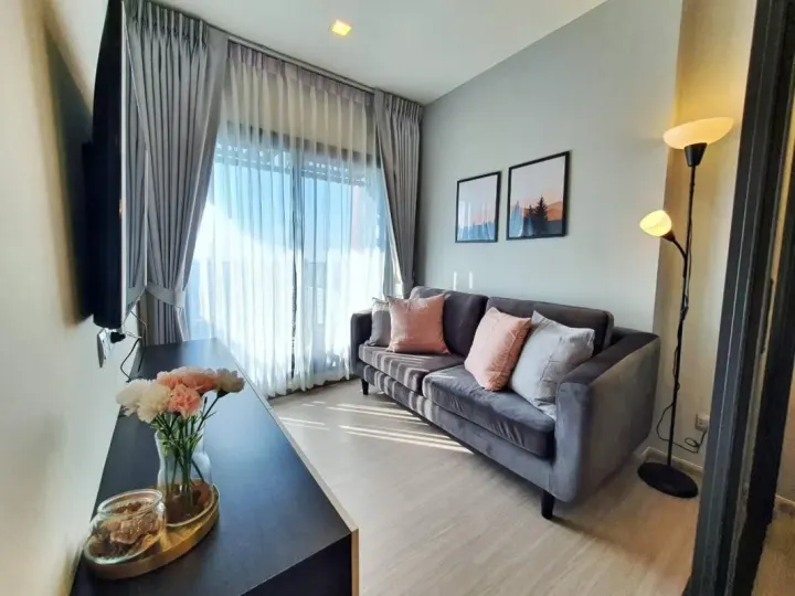 Property photos for Life Asoke Hype