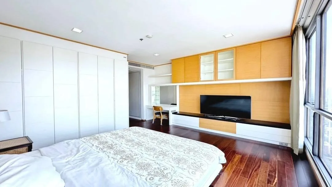 Property photos for Hyde Sukhumvit 13