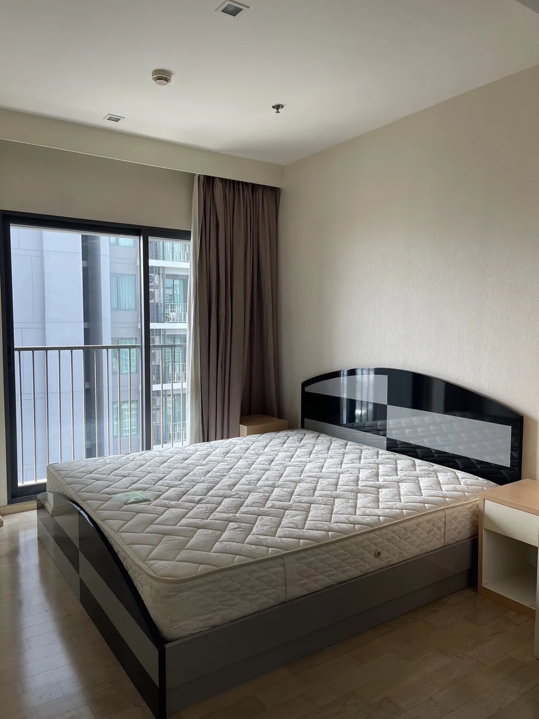 Property photos for Noble Remix