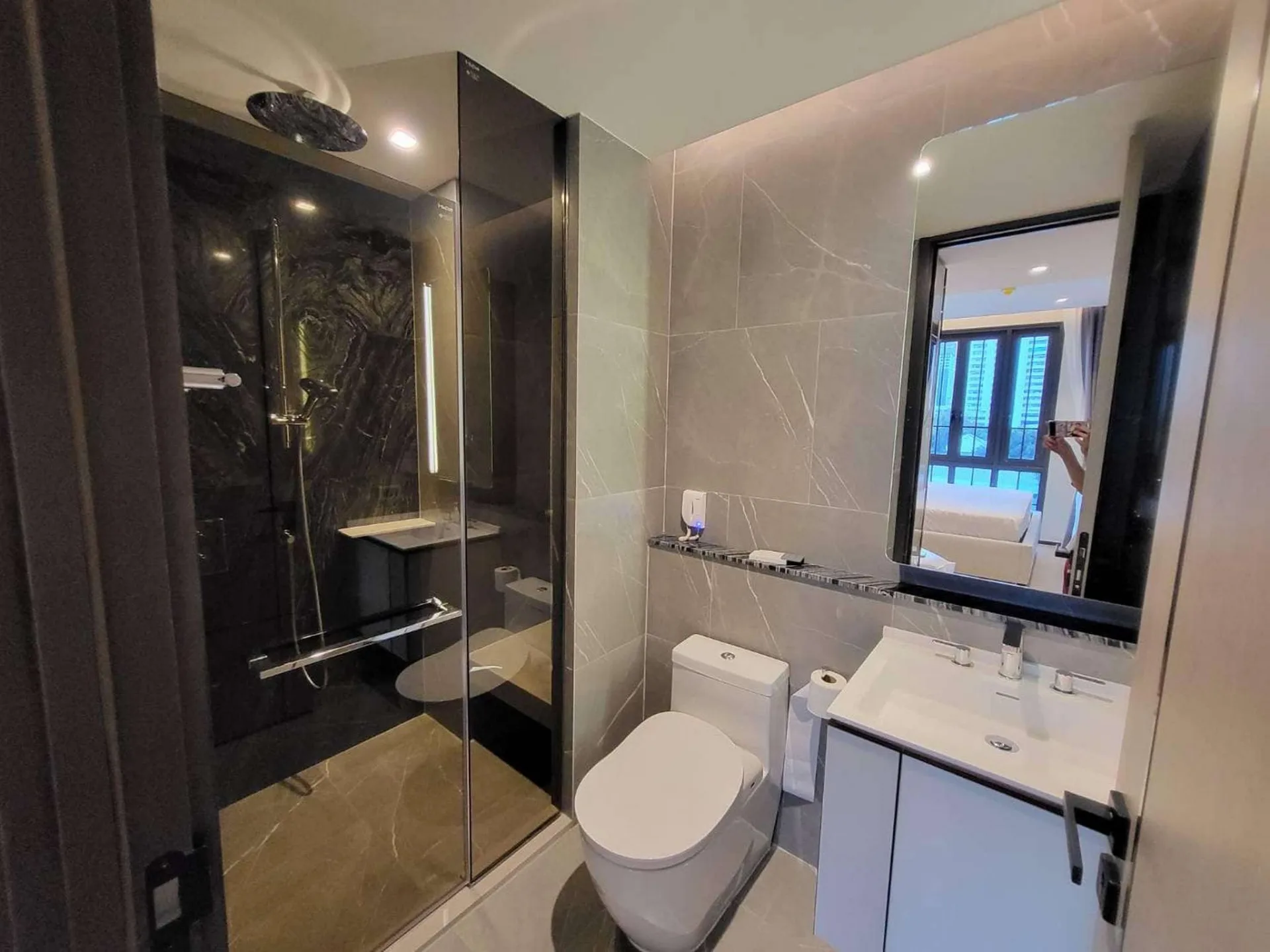 Property photos for The Reserve Sukhumvit 61