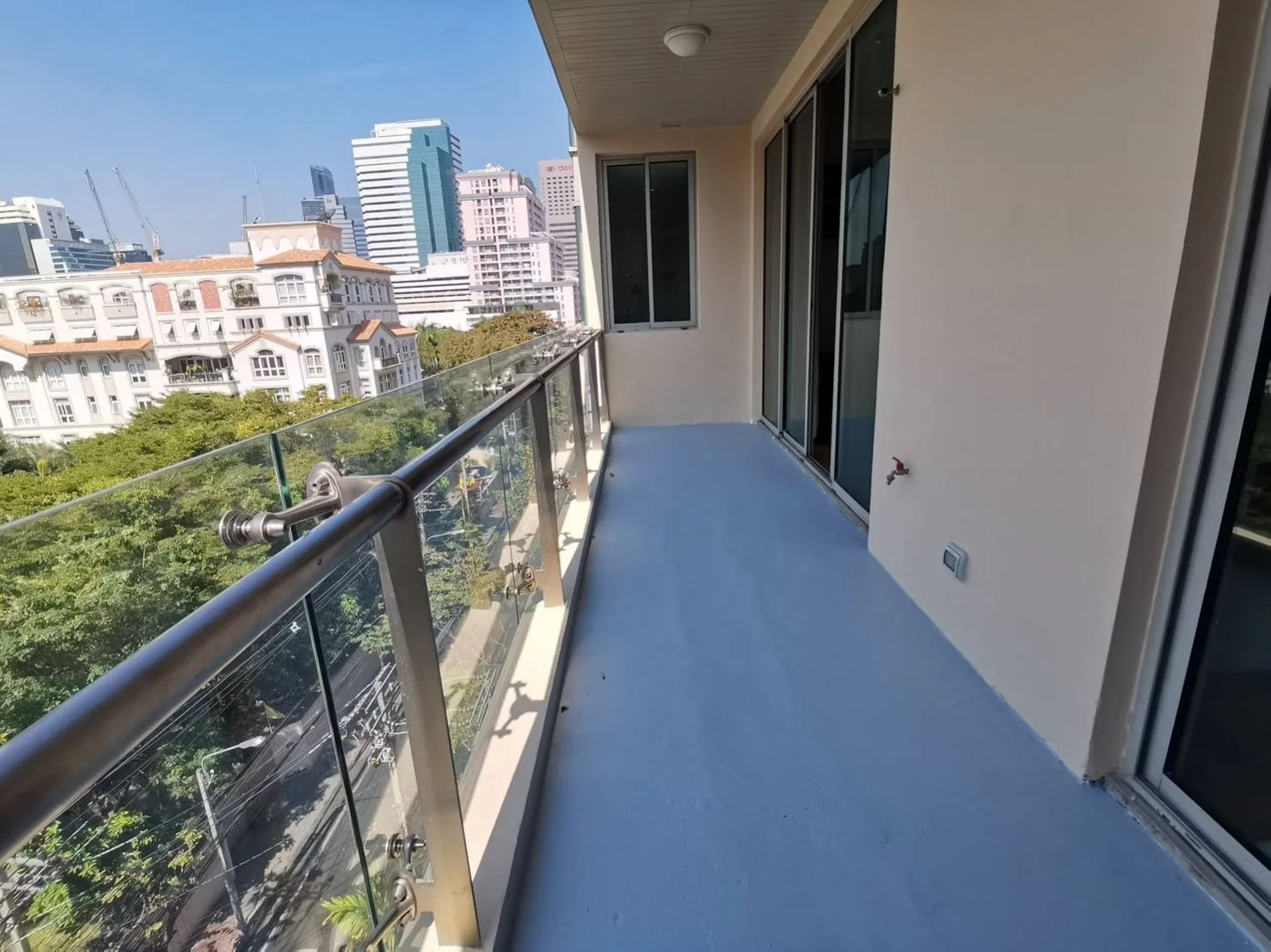 Property photos for The Legend Saladaeng