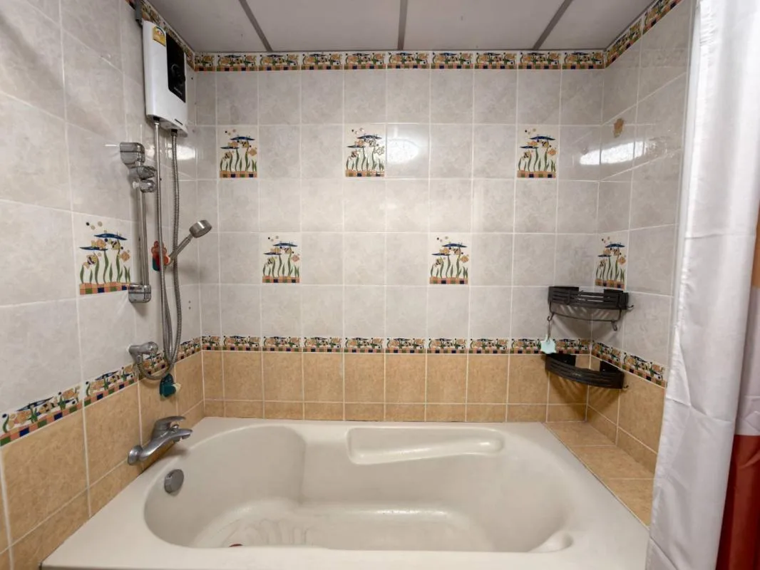 Property photos for The Parkland Bangna