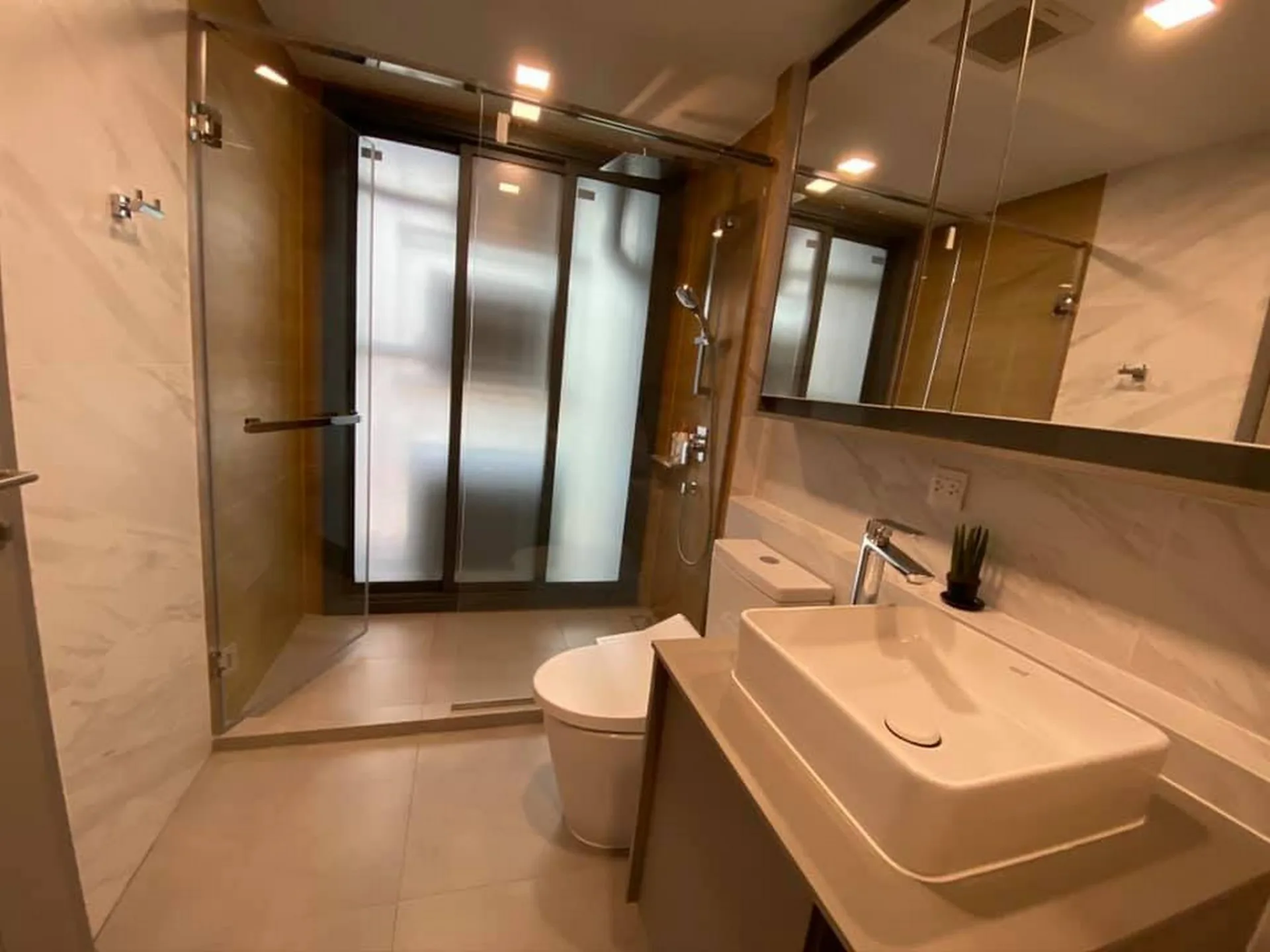 Property photos for Taka Haus Ekamai 12