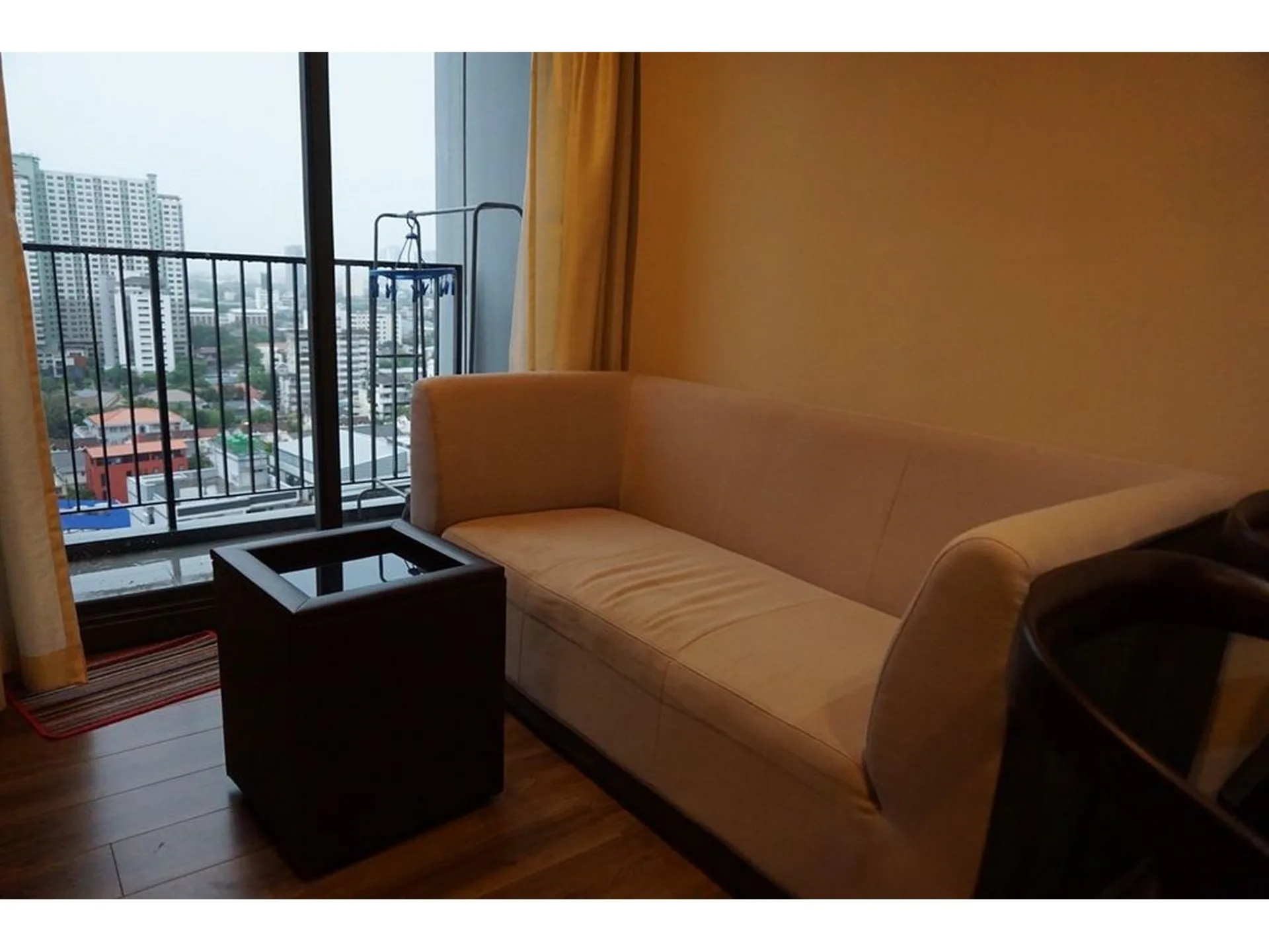 Property photos for Onyx Phaholyothin