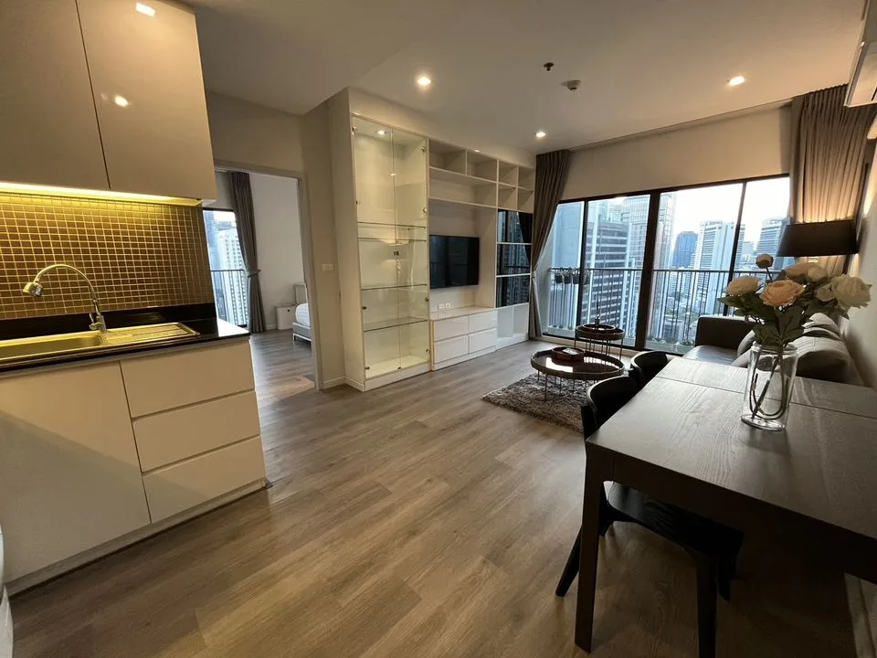 Property photos for Noble Refine