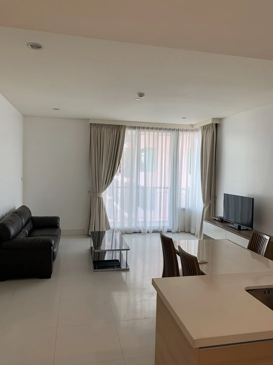 Property photos for Aguston Sukhumvit 22