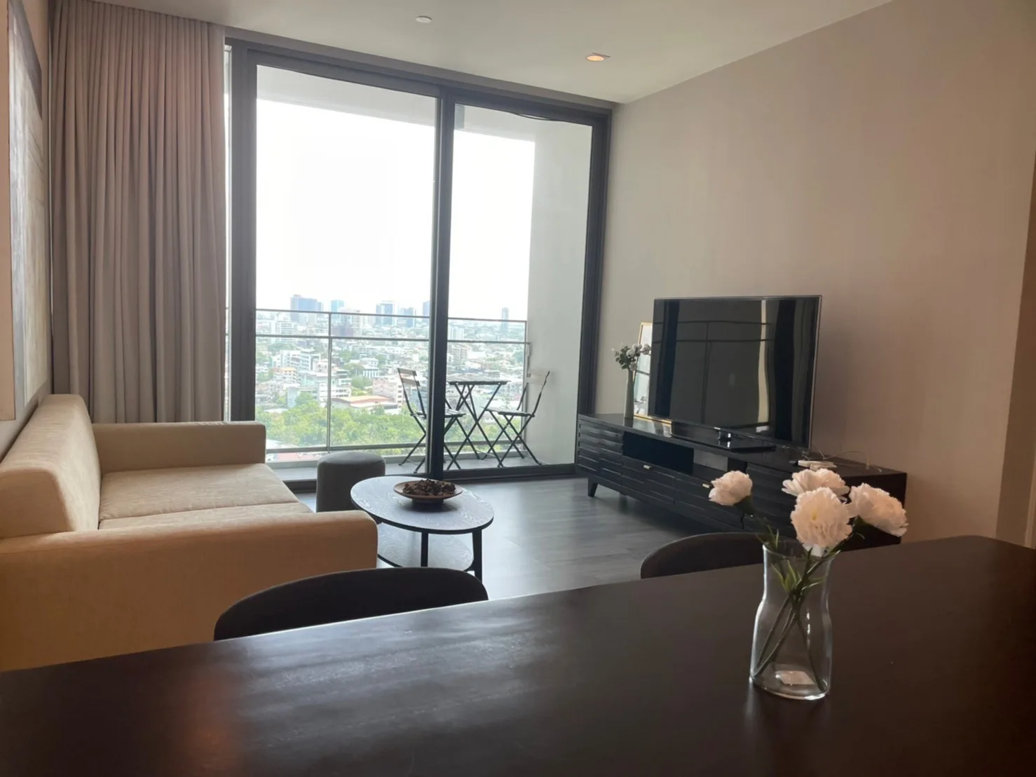 Property photos for The Room Sukhumvit 69
