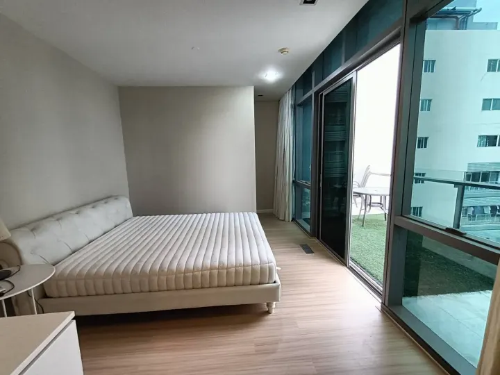 Property photos for The Room Sukhumvit 21
