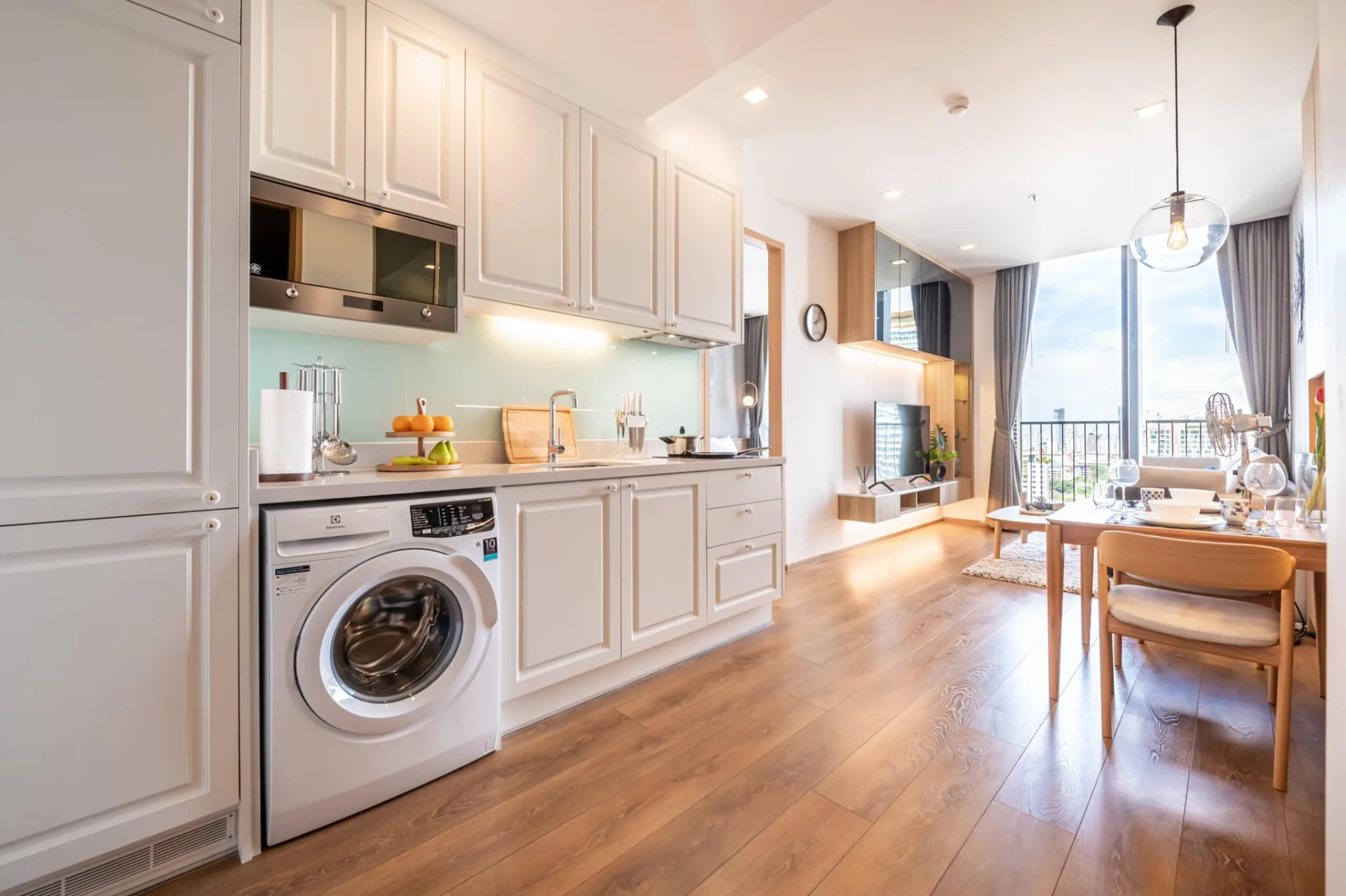 Property photos for Noble BE 33