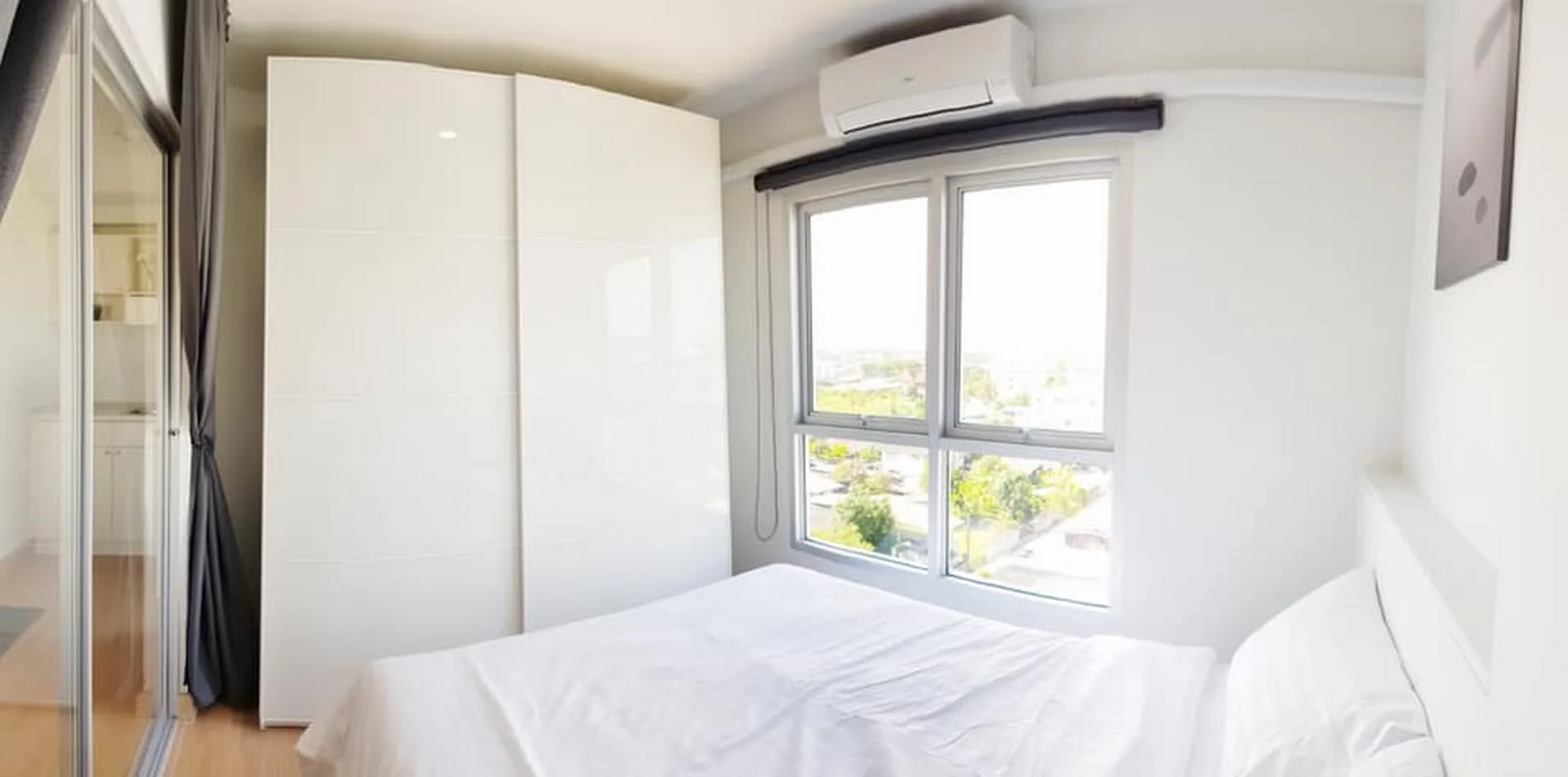 Property photos for Deco Condominium