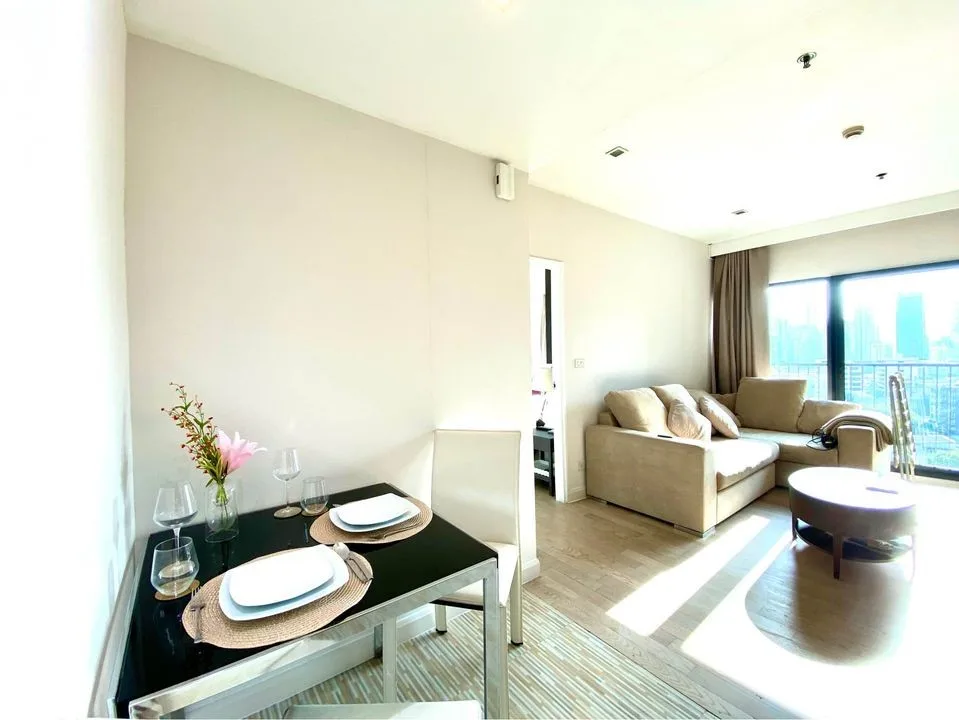Property photos for Noble Remix