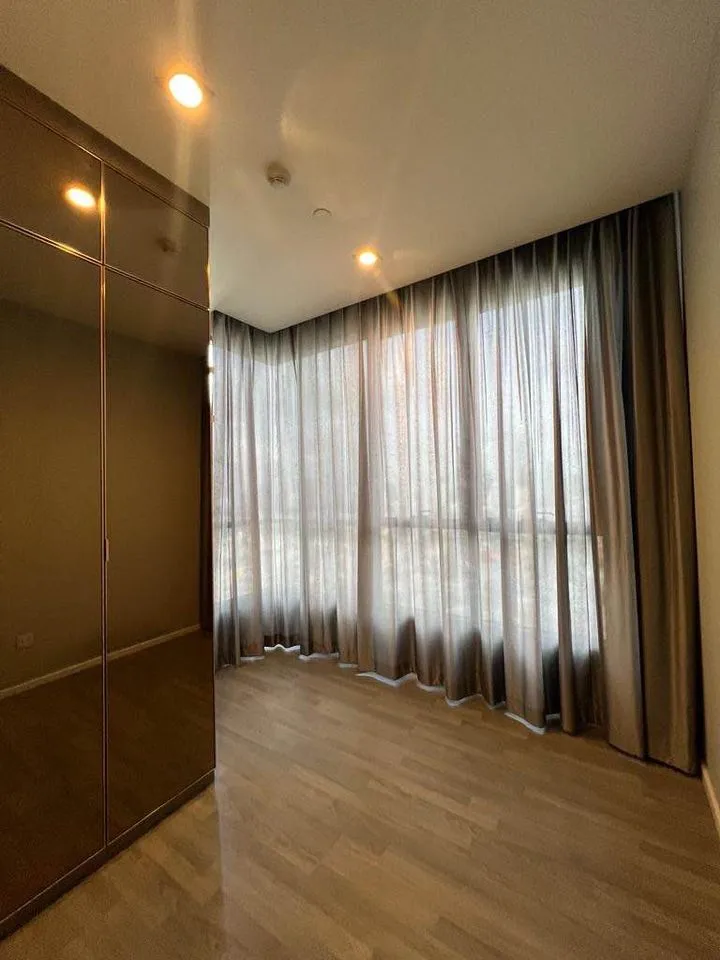 Property photos for The Room Sathorn - St.Louis