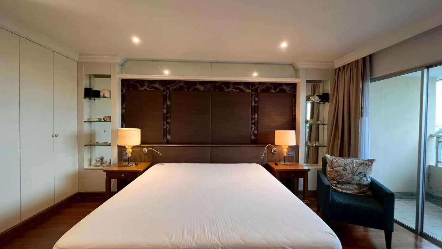 Property photos for Sathorn Park Place