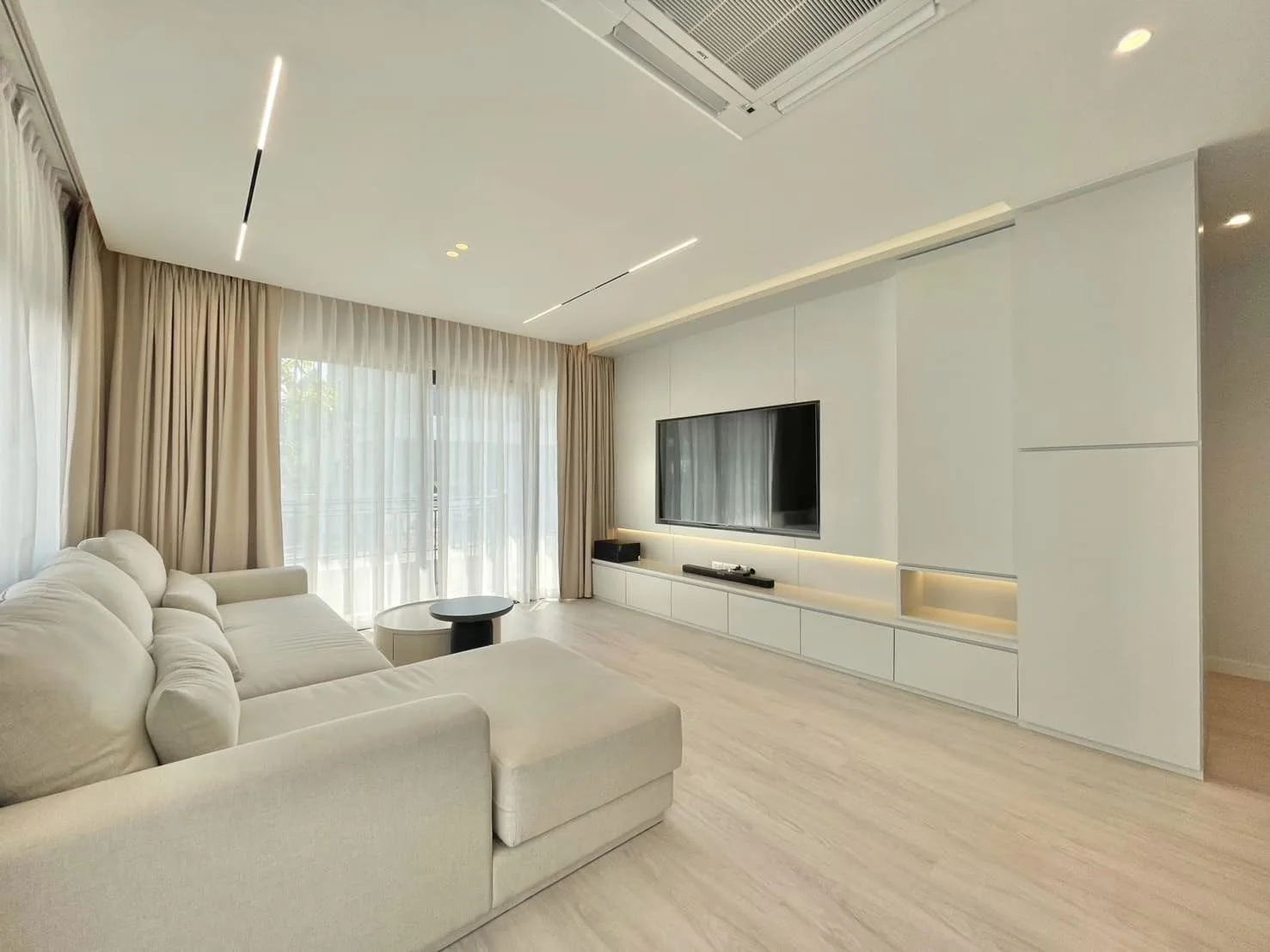 Property photos for Centro Bangna - Km.7