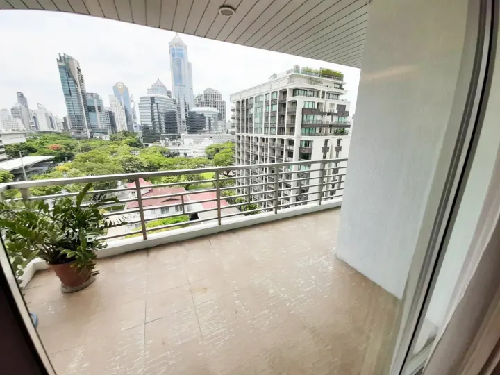 Property photos for Royal Residence Park