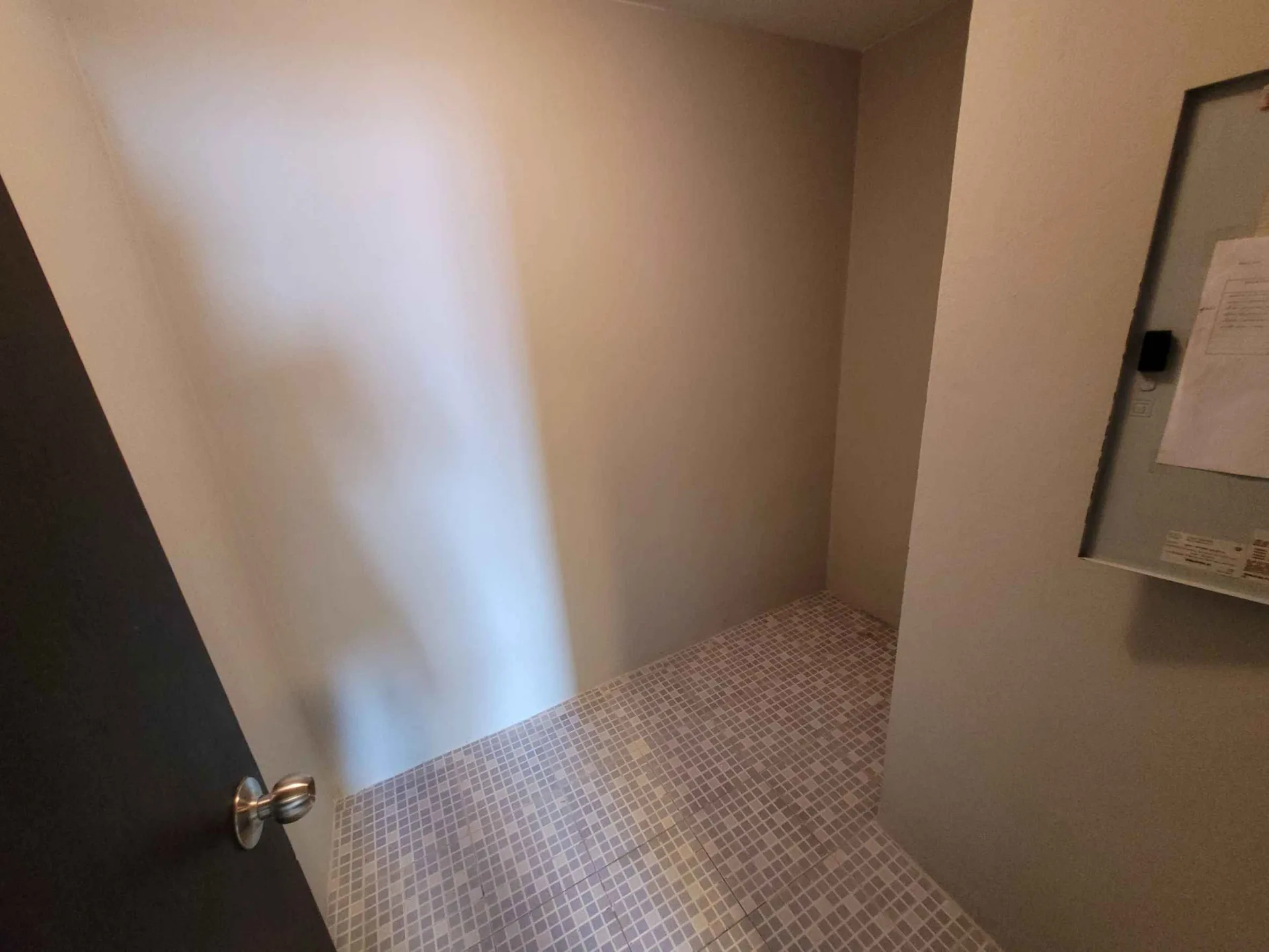Property photos for Lake Green