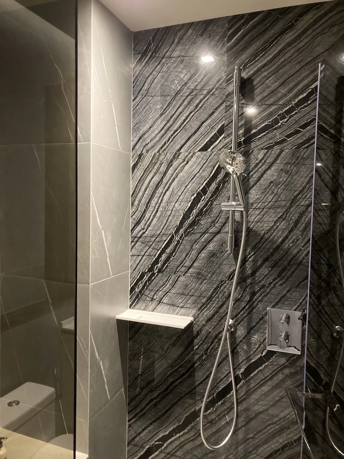 Property photos for The Reserve Sukhumvit 61