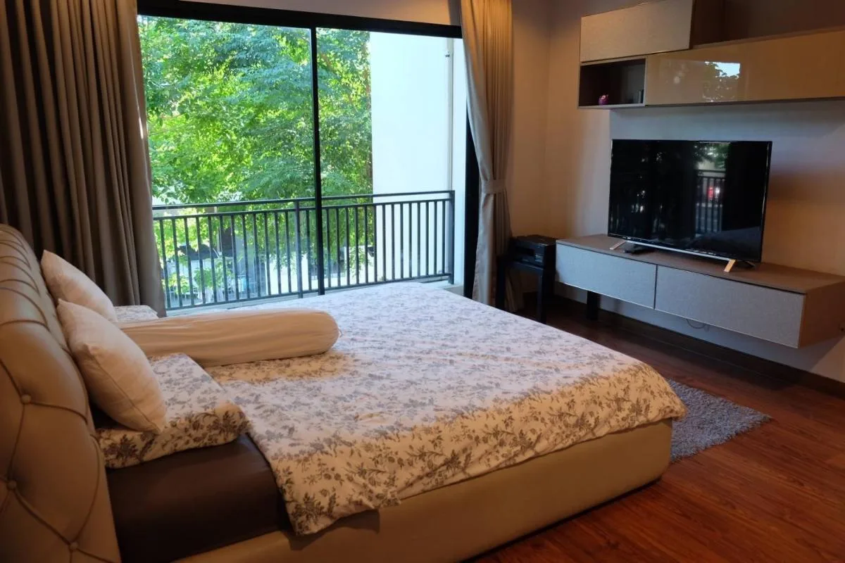 Property photos for Villa Arcadia Srinakarin