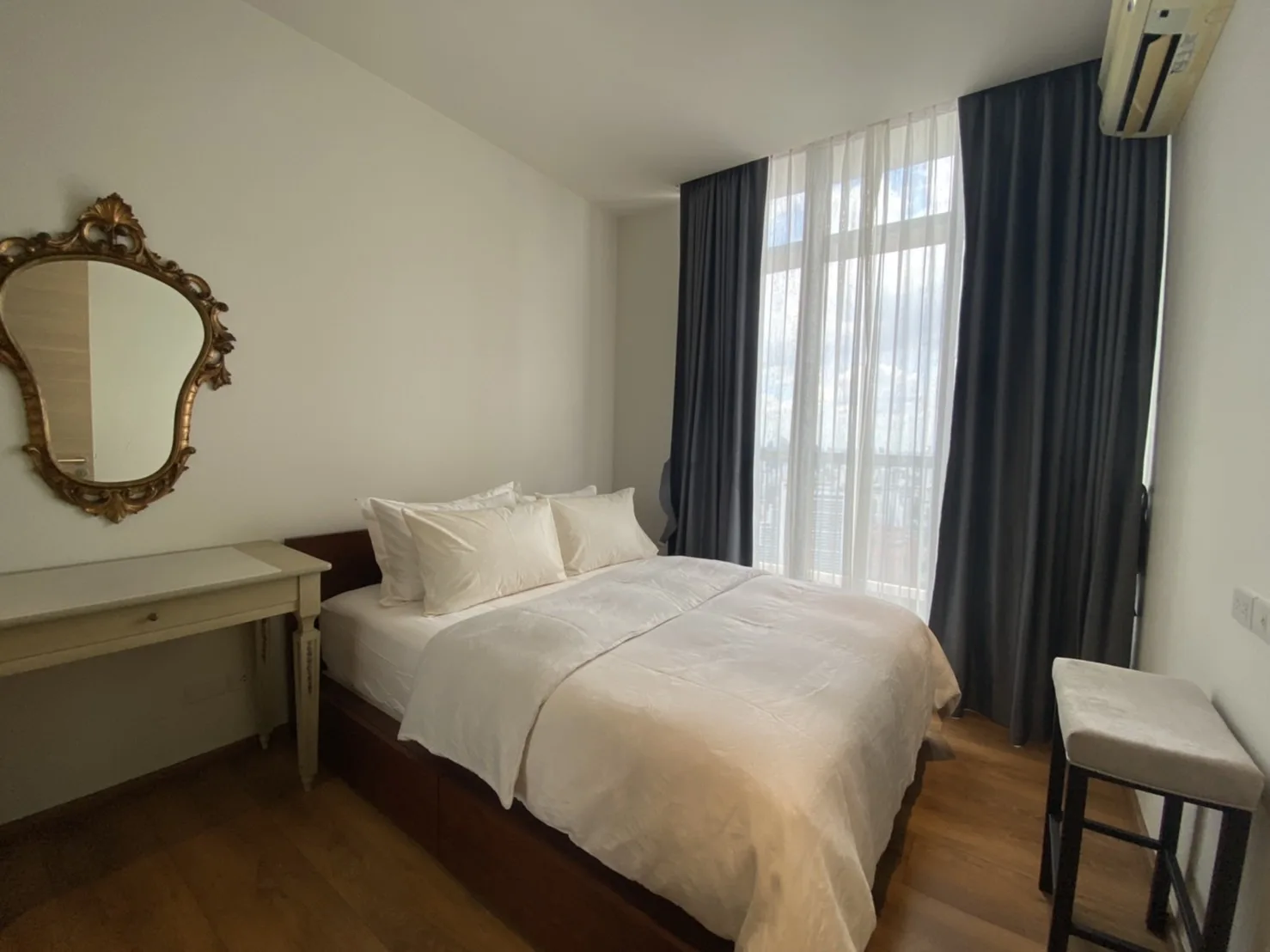 Property photos for Park Origin Phromphong