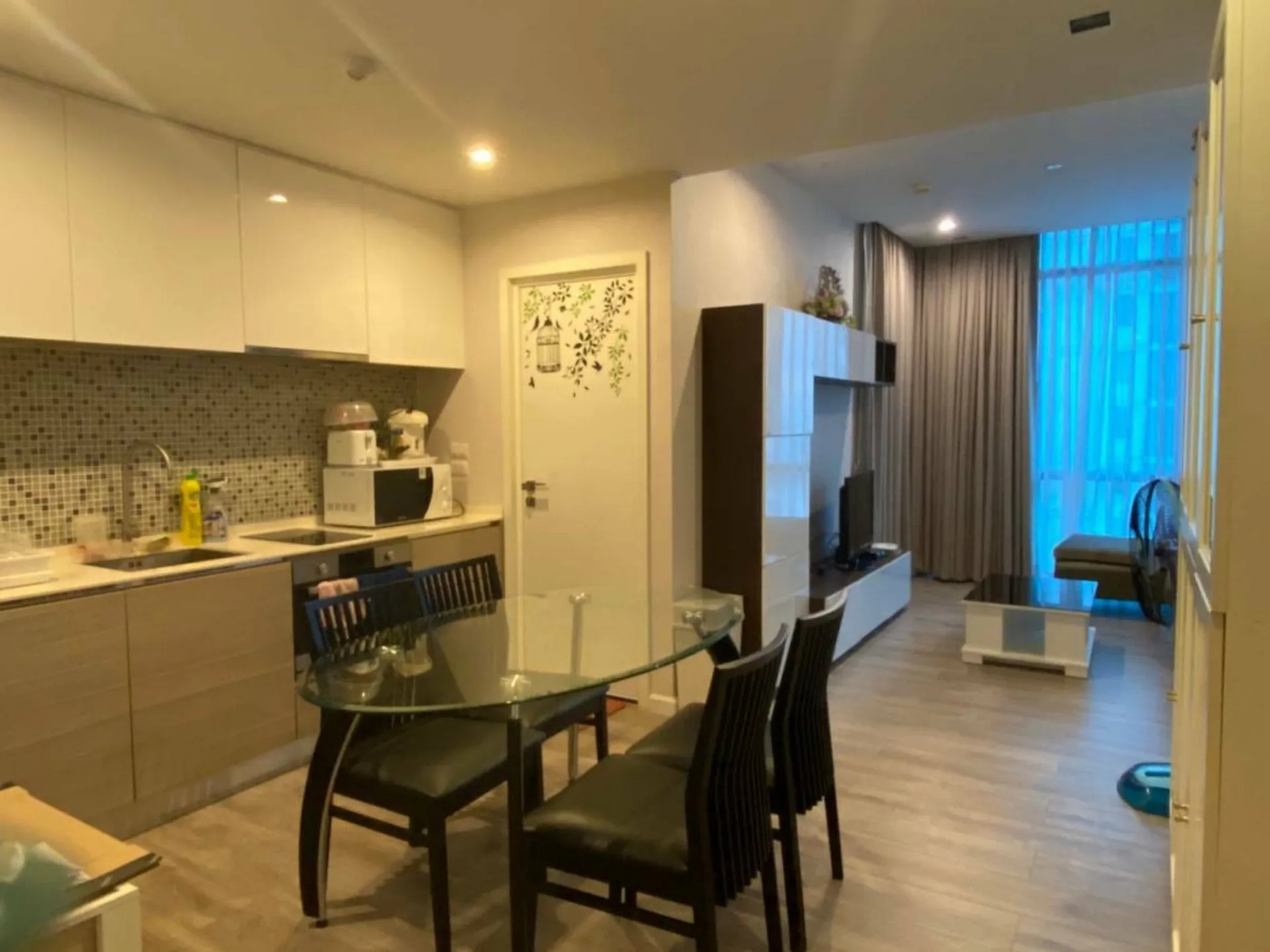 Property photos for The Room Sukhumvit 21