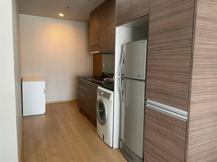 Property photos for Noble Refine