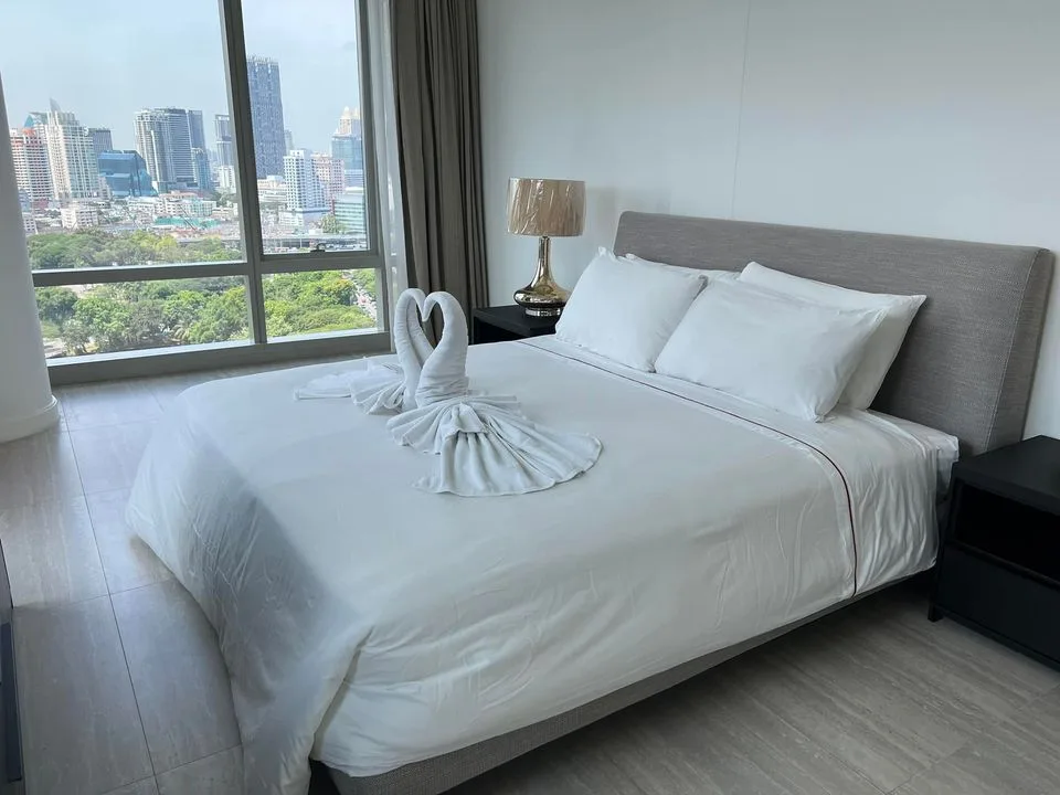 Property photos for 185 Rajadamri