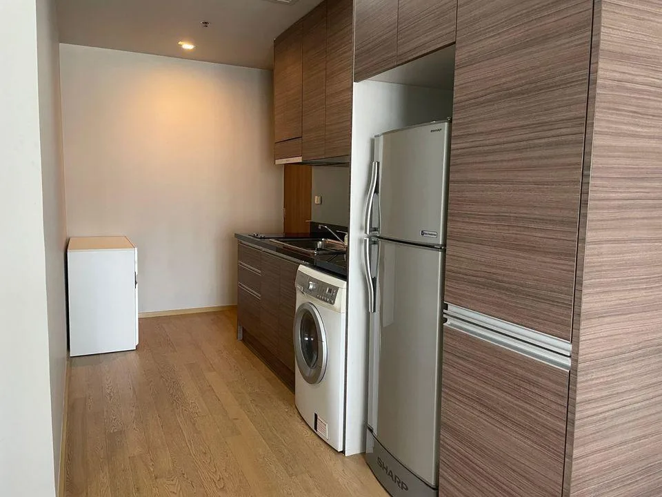 Property photos for Noble Refine